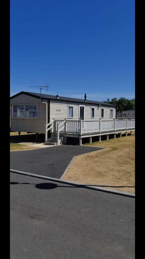 P&D'S Pearl Caravan At Tattershall Lakes Country Park Hotel Ngoại thất bức ảnh