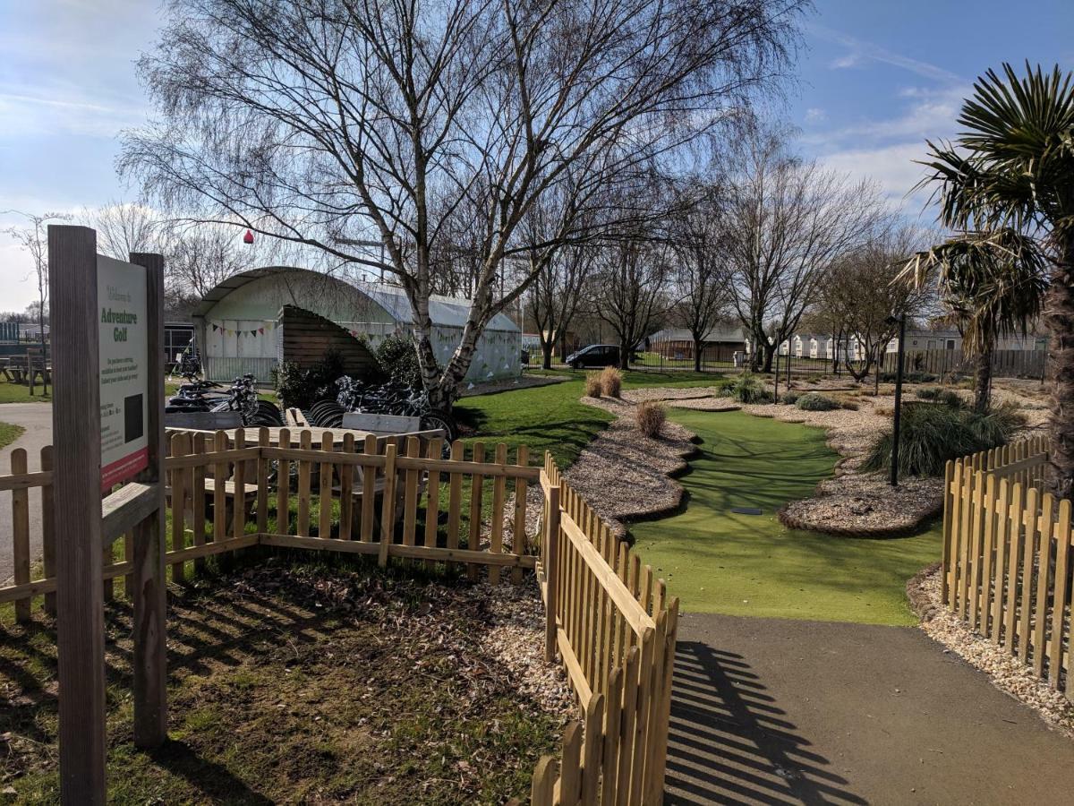 P&D'S Pearl Caravan At Tattershall Lakes Country Park Hotel Ngoại thất bức ảnh