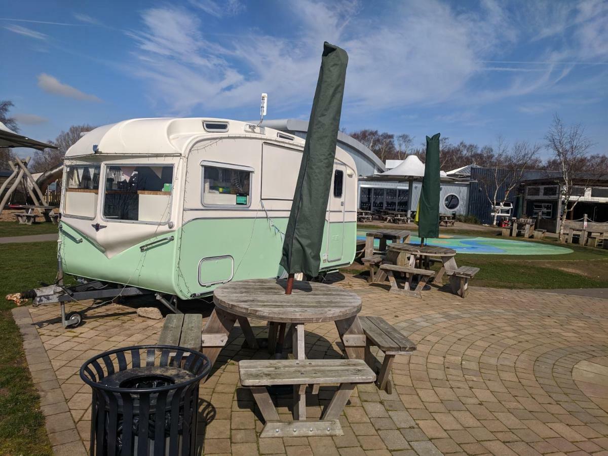 P&D'S Pearl Caravan At Tattershall Lakes Country Park Hotel Ngoại thất bức ảnh