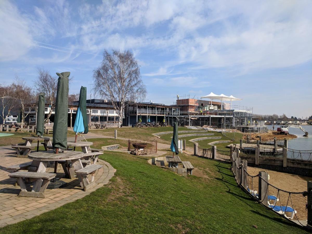 P&D'S Pearl Caravan At Tattershall Lakes Country Park Hotel Ngoại thất bức ảnh