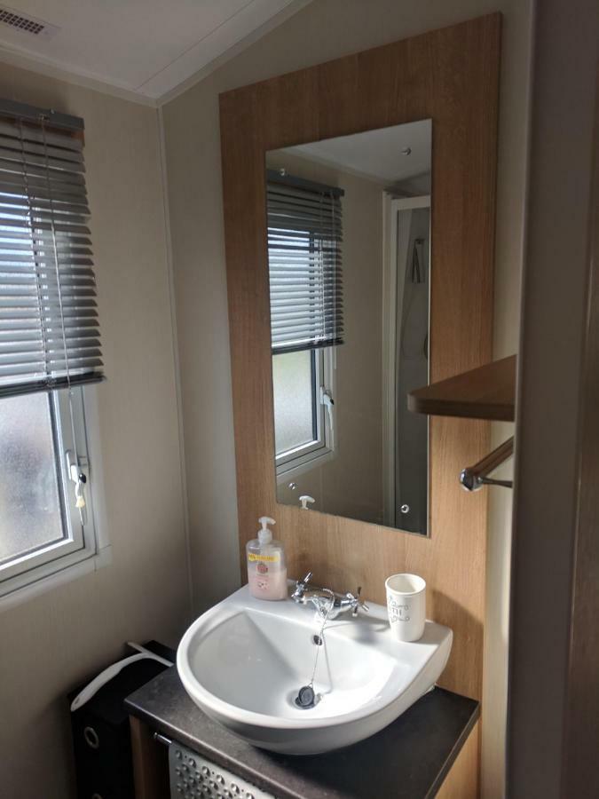 P&D'S Pearl Caravan At Tattershall Lakes Country Park Hotel Ngoại thất bức ảnh